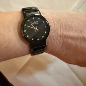 Pre Owned Badgley Mischka Black Stainless Steel Ladies Watch Crystal Hour Mark